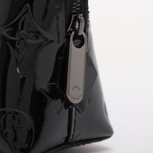 Louis Vuitton Vernis Pochette cosmetic Model number CA4103 Black Pouch