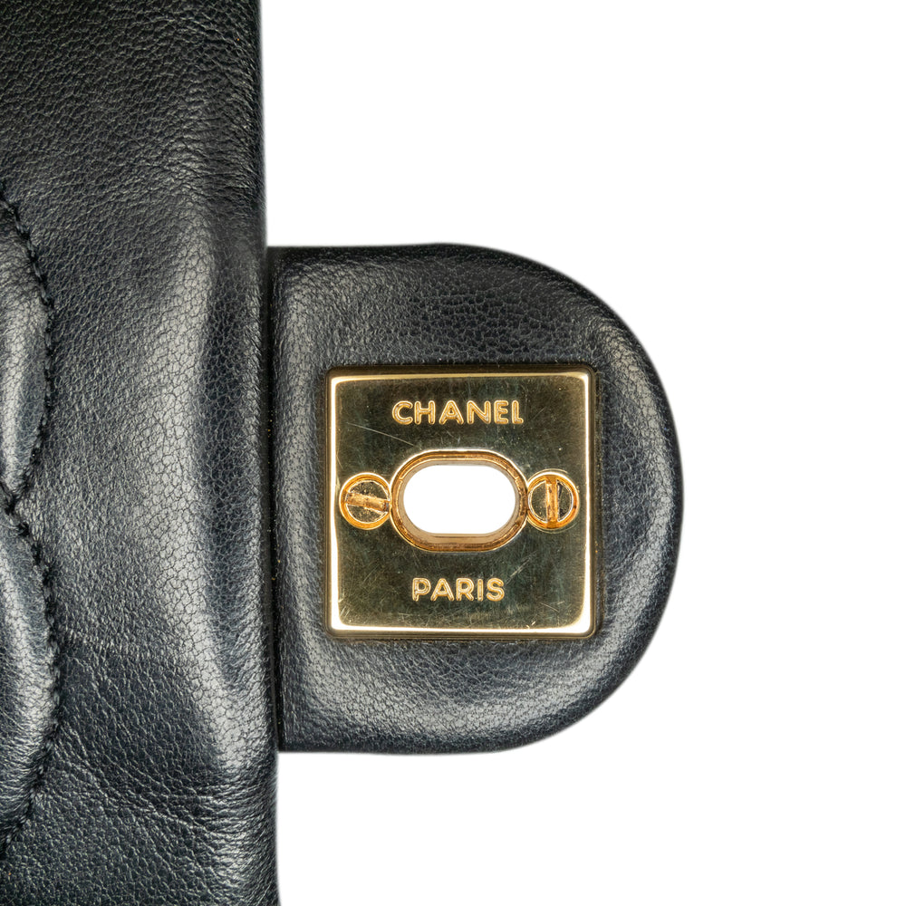 Chanel CC Quilted Lambskin Chain Flap Black