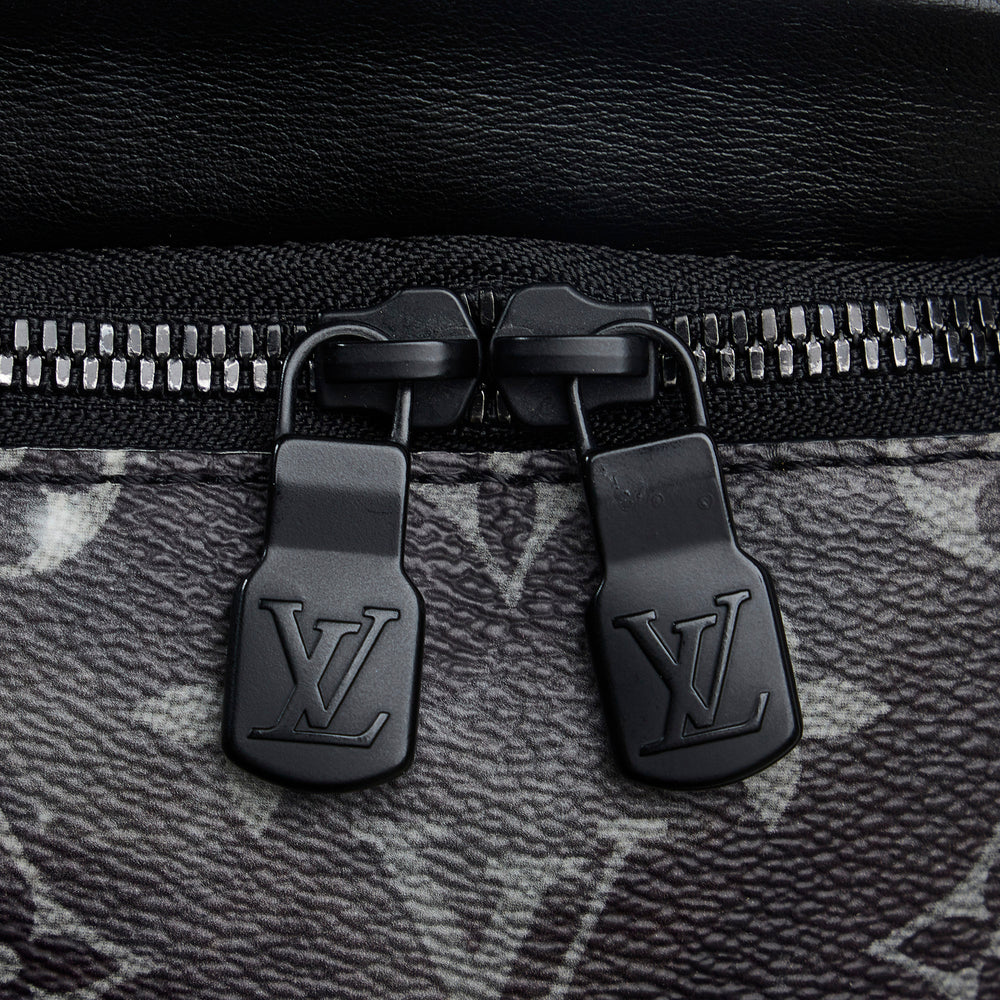 Louis Vuitton Monogram Galaxy Discovery Bumbag Black