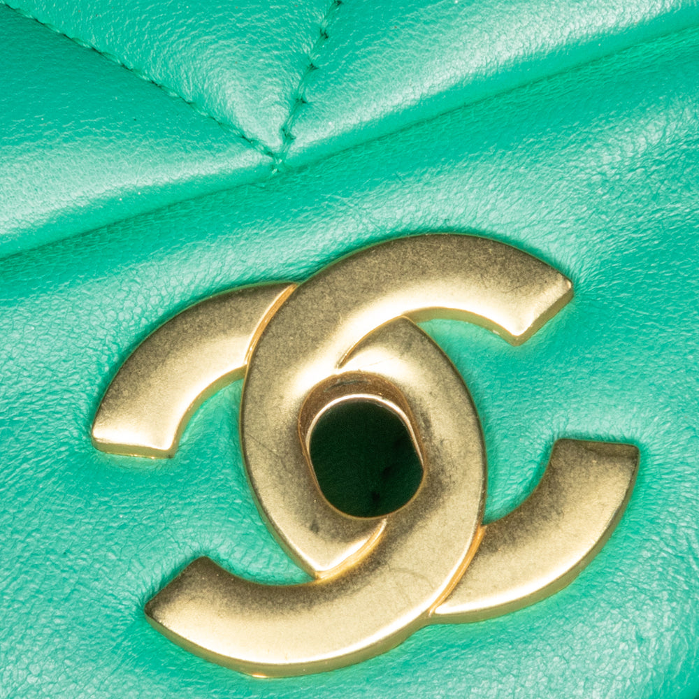 Chanel Jumbo Classic Lambskin Double Flap Green